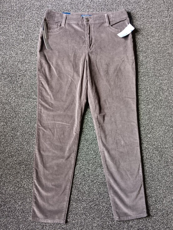 Bandolino Pants - NWT Gray Autumn Corduroy Bandolino Lucie Skinny Jeans Womens 14, Casual